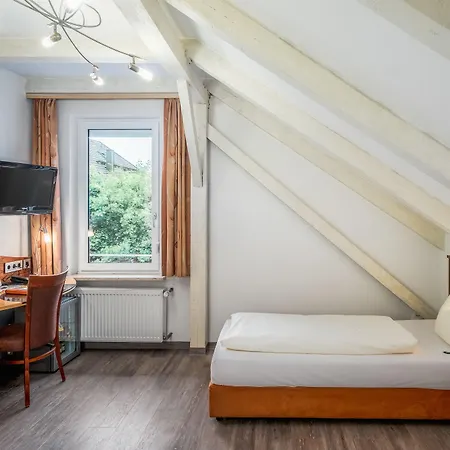 Ξενοδοχείο Spitzberg Garni 3*