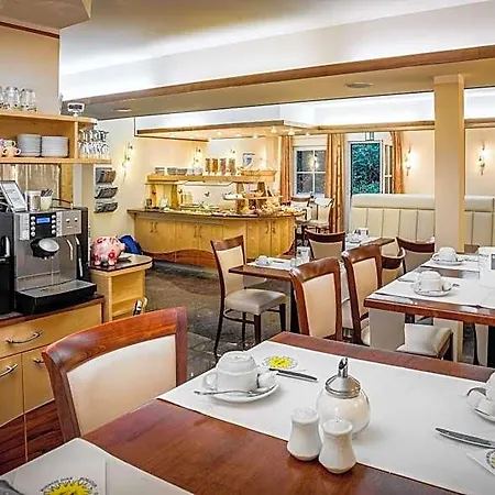 Spitzberg Garni Hotel 3*